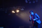 Billy Joel Tribute UK onstage at Pontins (01)
